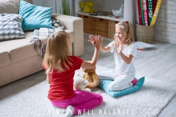 Oh the old days of hand clapping games. These kids will never know.  😒😳😍