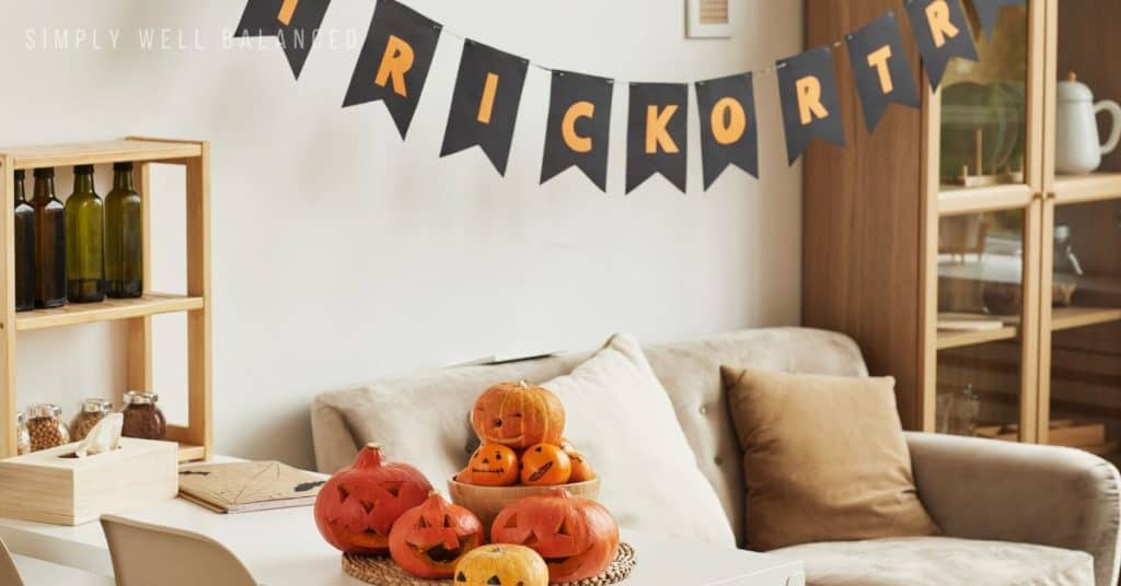 Simple Halloween Decor for a stress free Halloween. 